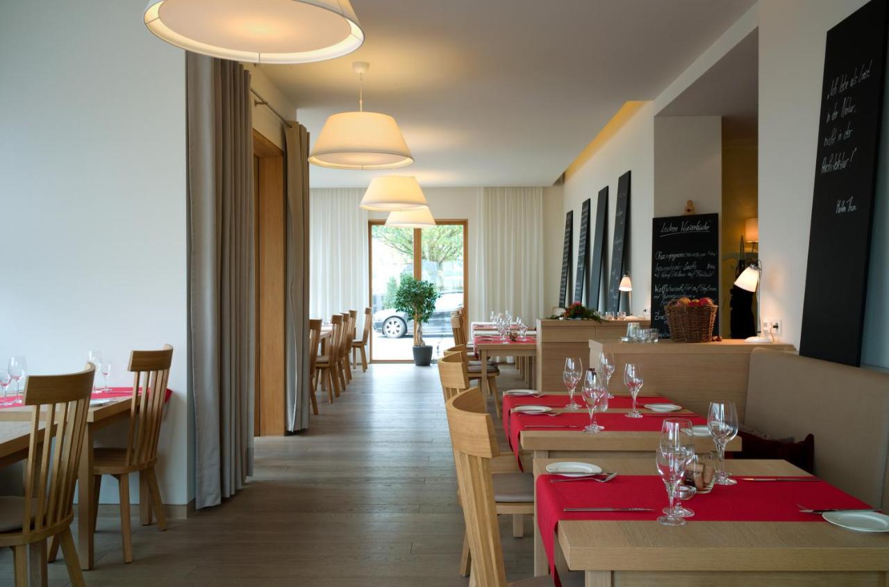 Hotel Weinkulturgut Longen-Schloeder Longuich Zewnętrze zdjęcie